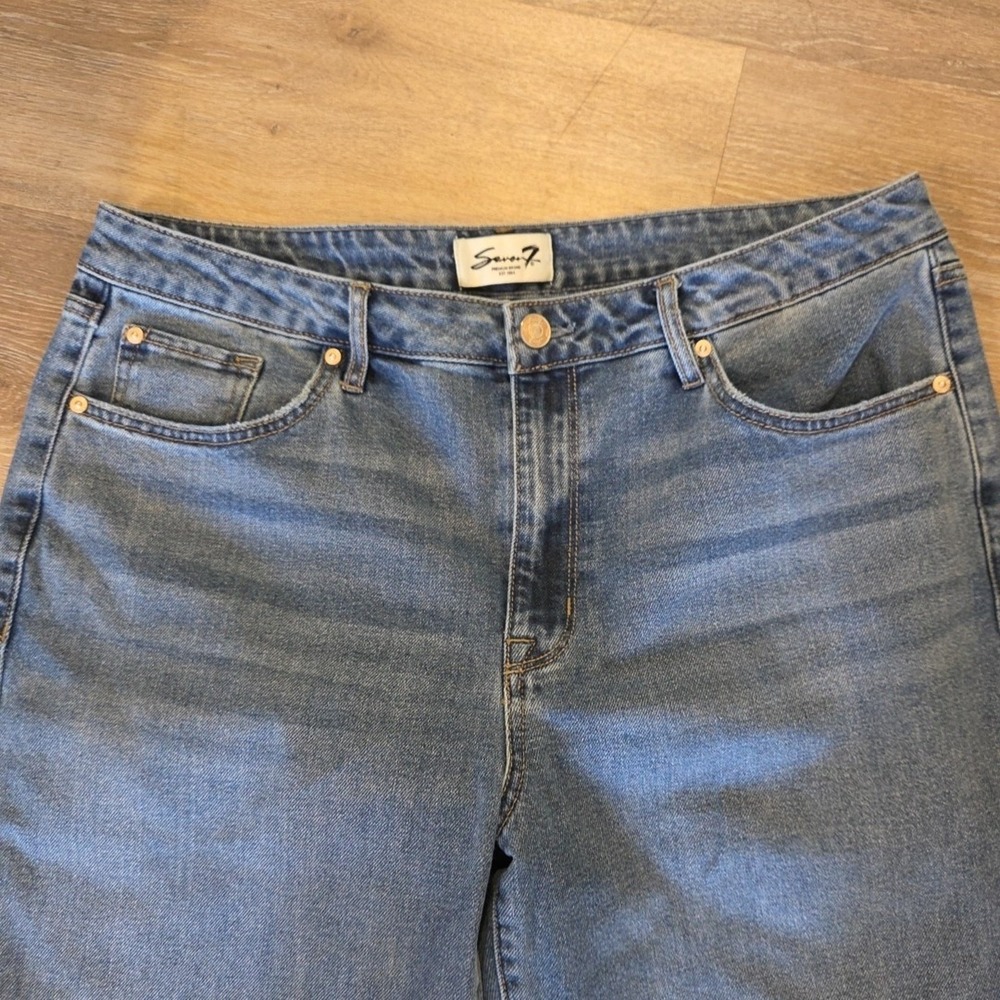 Seven7 For All Mankind Premium Women's Loose Straight Jean Size 12 Medium Wash